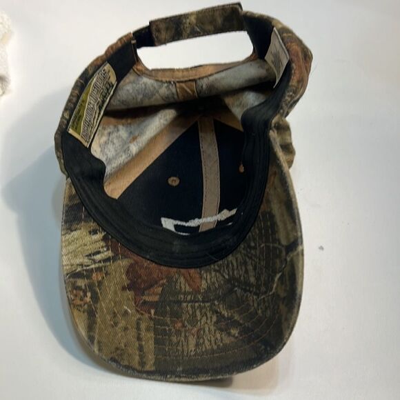 paramount outdoors Chevy hat - Picture 7 of 7